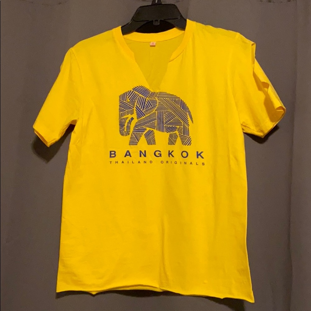 Elephant tee